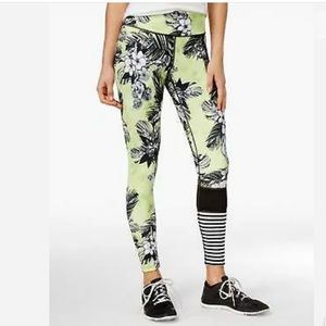 Jessica Simpson The Warm Up Floral Leggings